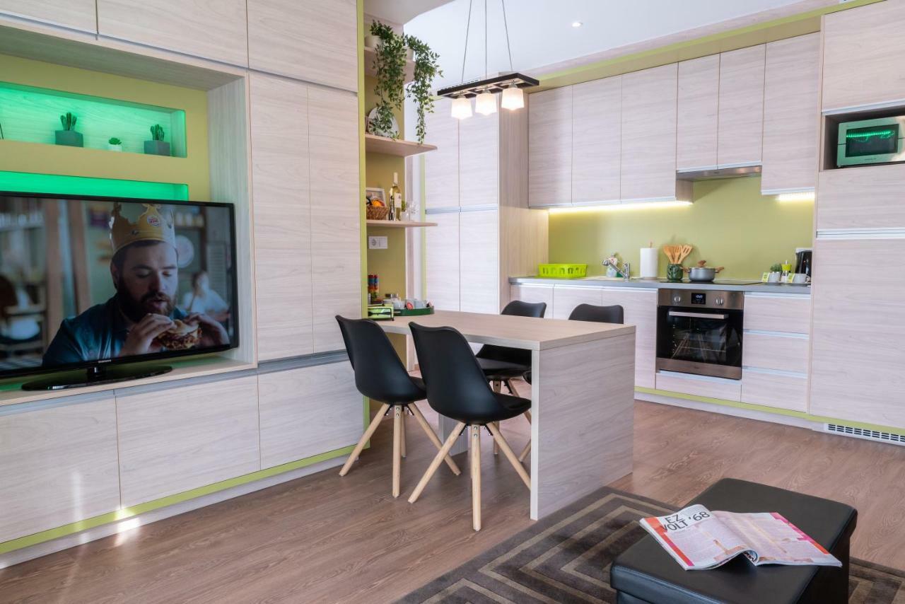 Defne Apartman Debrecen Exterior foto