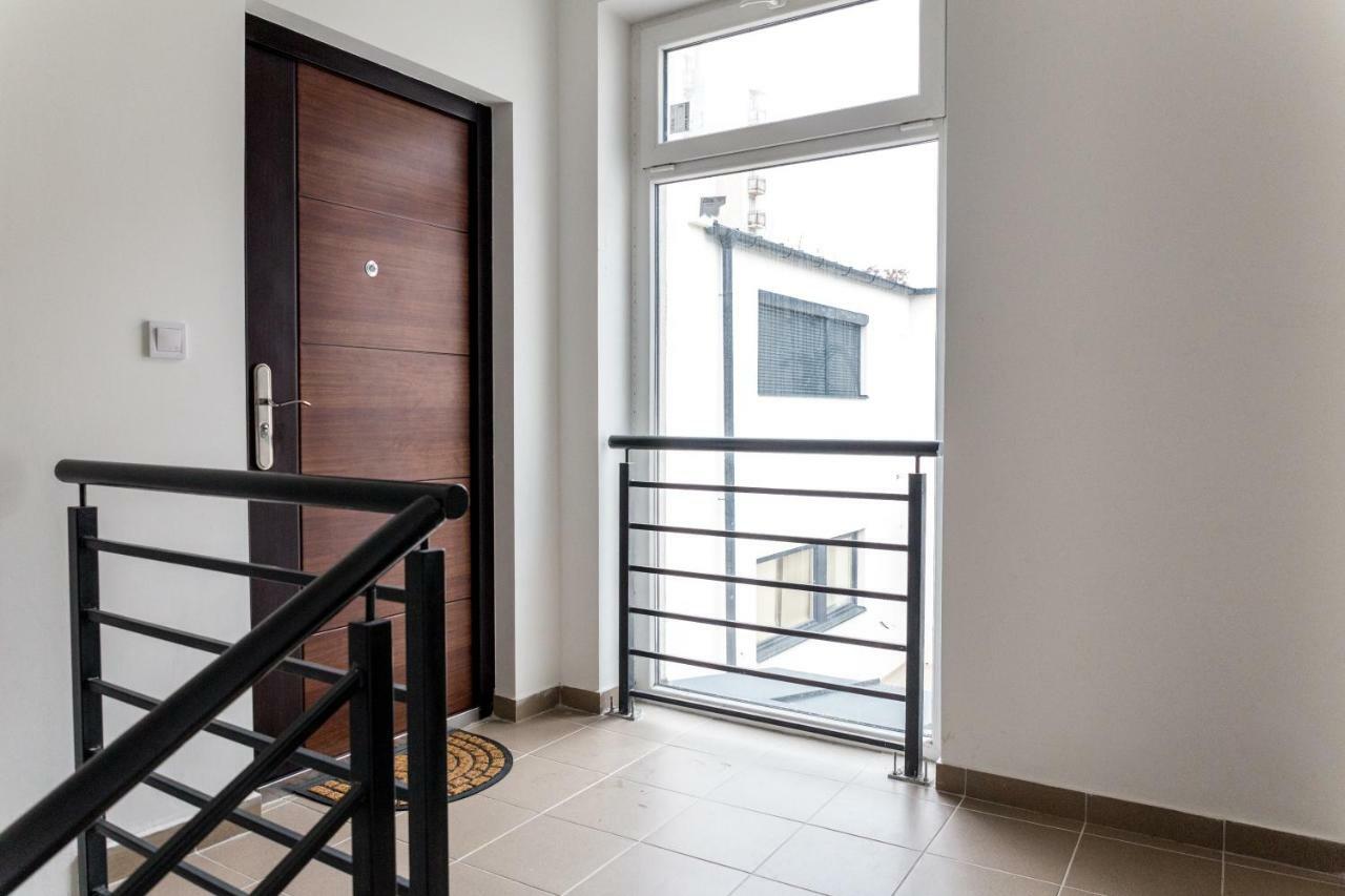 Defne Apartman Debrecen Exterior foto